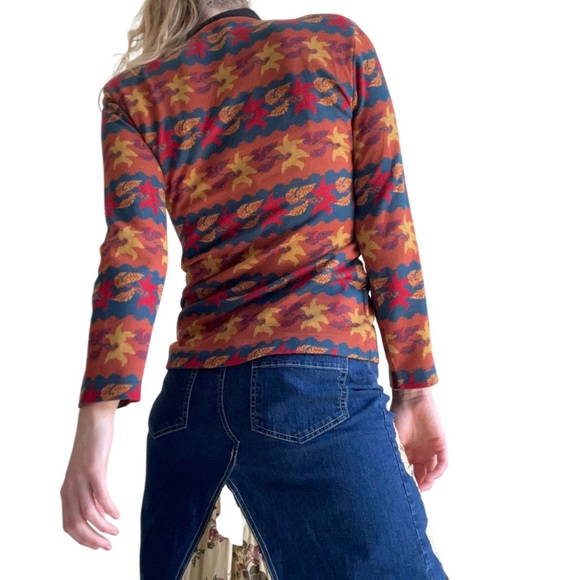 VERSACE vintage 1980’s sweater with padded shoulders and iconic pattern - Picture 2 of 12